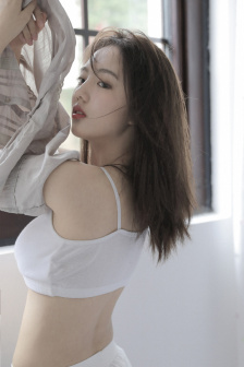 肉妇春潮干柴烈火ⅩXX视频